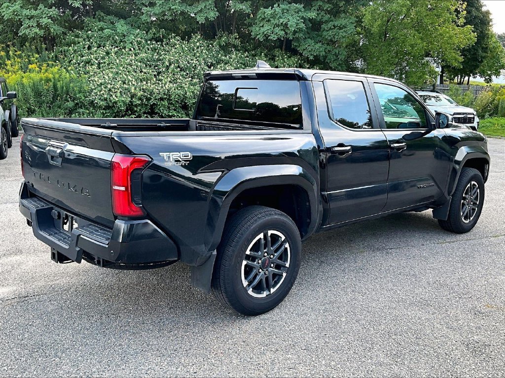 Certified 2024 Toyota Tacoma TRD Sport w/ TRD Sport Upgrade Package AWD/4WD image 6