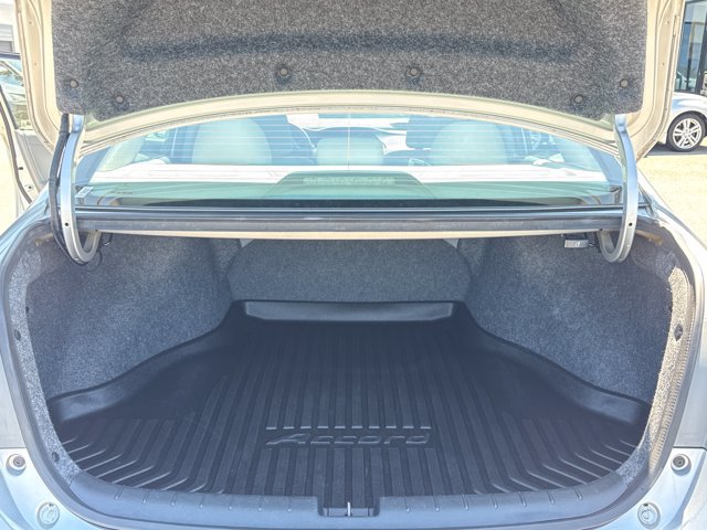 Used 2015 Honda Accord EX-L image 10