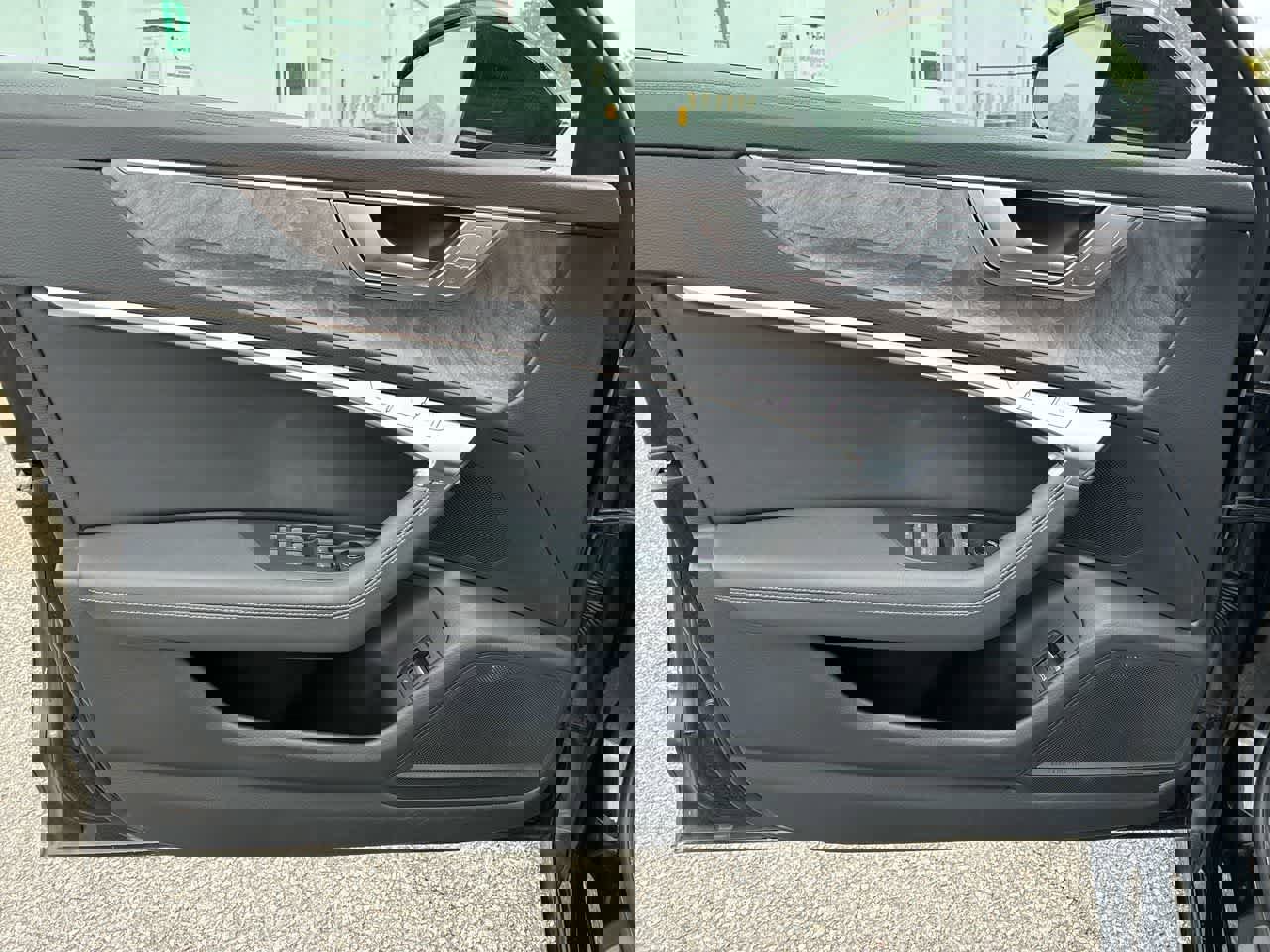 Used 2024 Audi A6 Premium Plus image 23