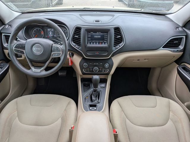 Used 2019 Jeep Cherokee Latitude w/ Popular Appearance Group image 15