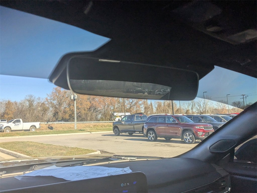 Used 2025 Ford Mustang GT Premium image 31