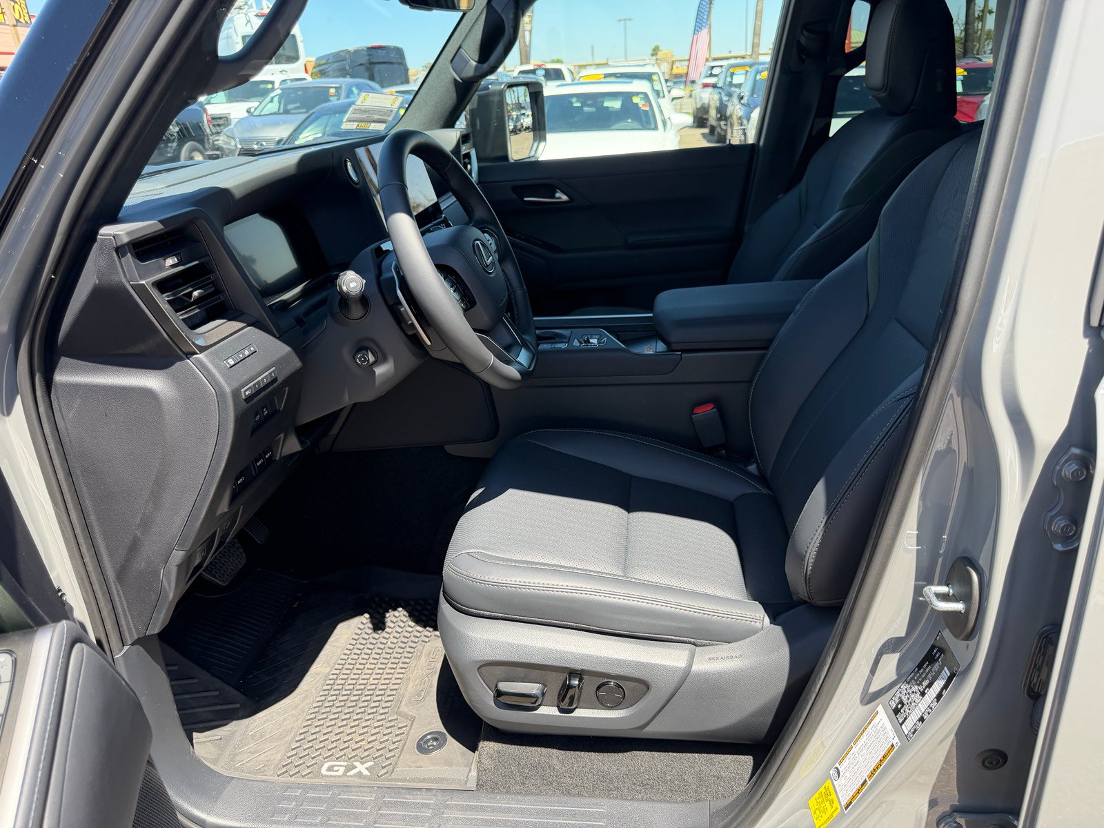 Used 2026 Lexus GX 550 AWD/4WD image 20