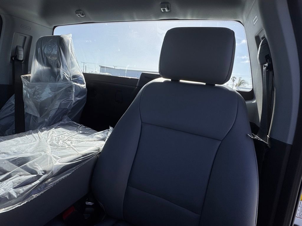 Used 2025 Ford F350 XL image 18