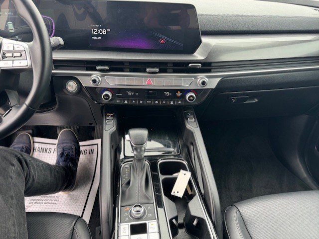 Used 2025 Kia Telluride S image 18