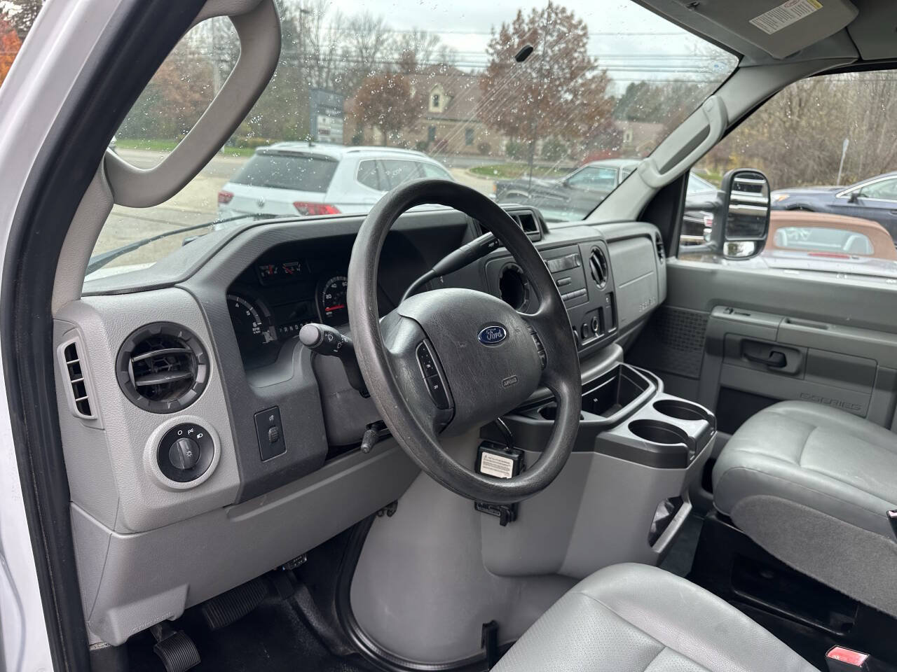 Used 2016 Ford E-350 and Econoline 350 Super Duty w/ Power Windows & Locks Group RWD image 13
