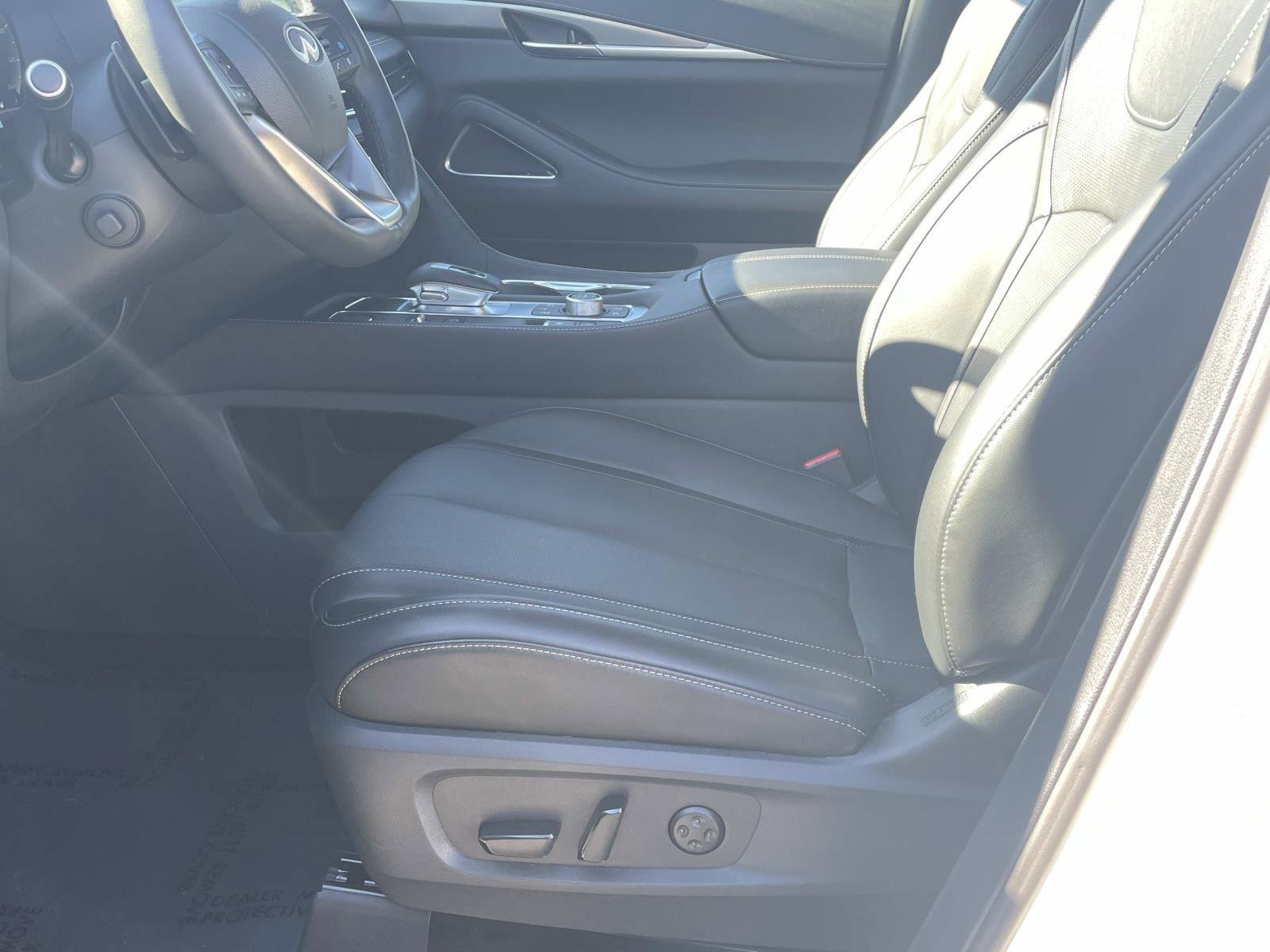 Certified 2025 INFINITI QX60 Luxe w/ Black Edition image 16