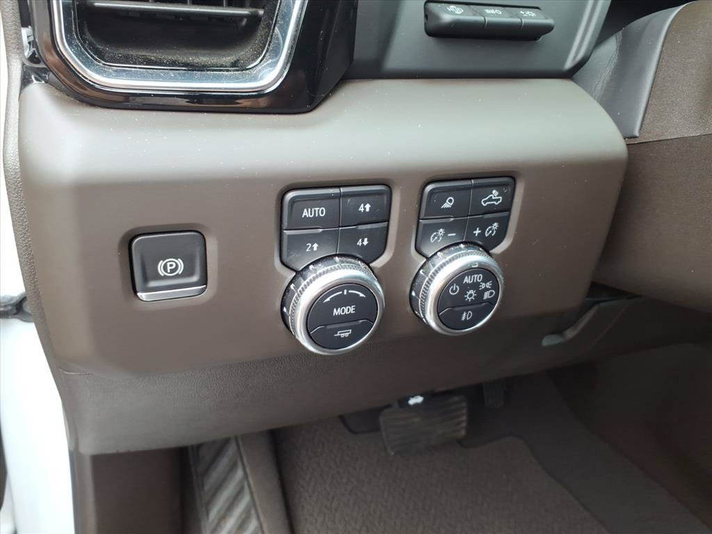 Used 2024 GMC Sierra 2500 Denali w/ Denali Reserve Package AWD/4WD image 26