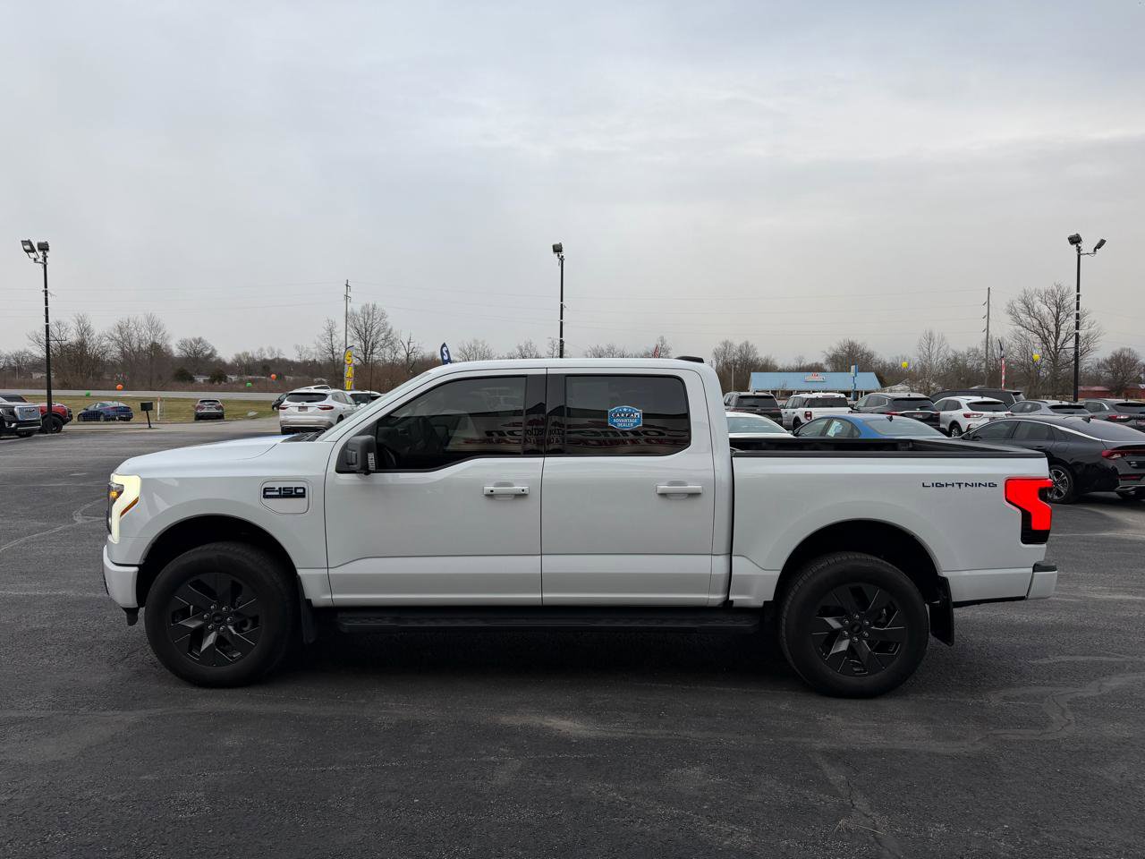 Used 2025 Ford F150 Lightning Flash image 8