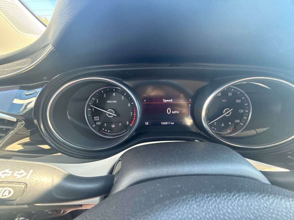 Used 2022 Buick Encore GX Select FWD image 23