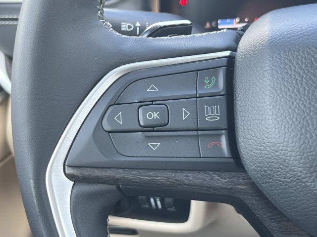 Certified 2025 Jeep Grand Cherokee L Limited w/ Luxury Tech Group II AWD/4WD image 31