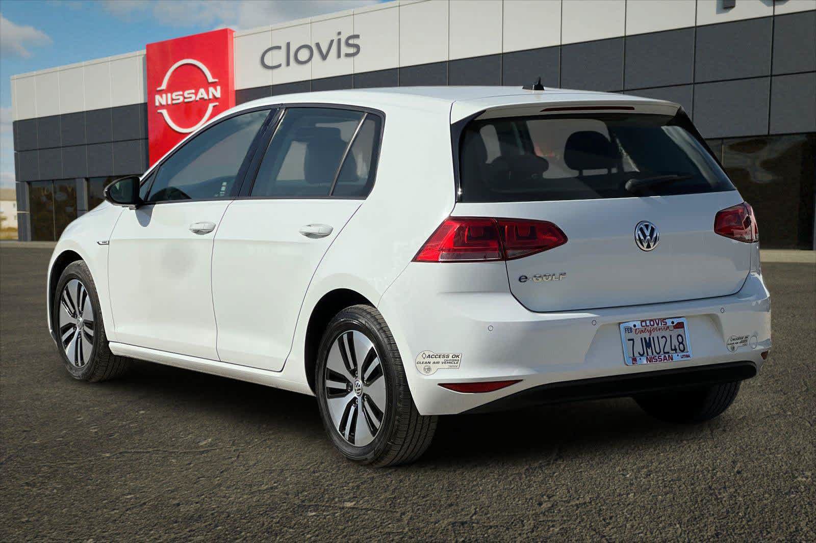 Used 2015 Volkswagen e-Golf SEL Premium FWD image 7