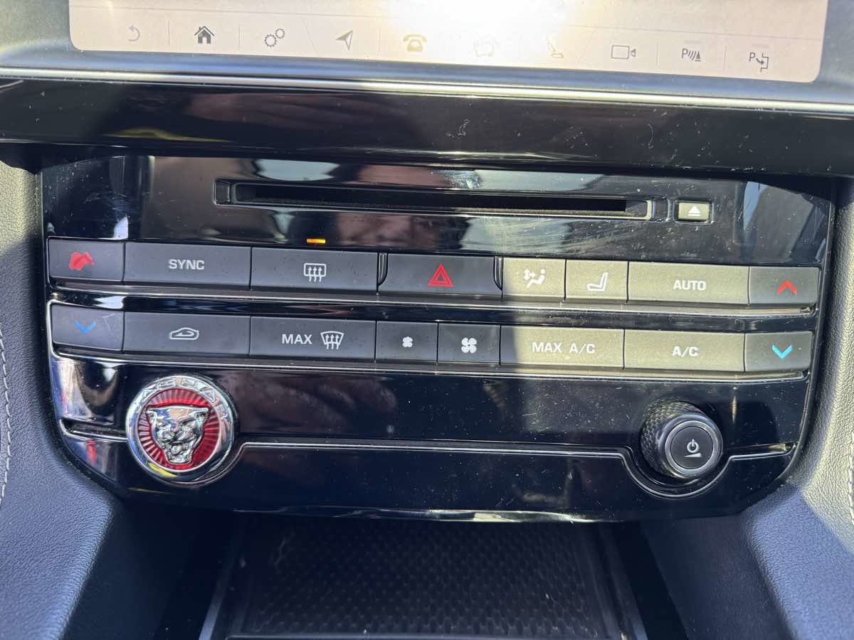 Used 2017 Jaguar F-PACE S image 16