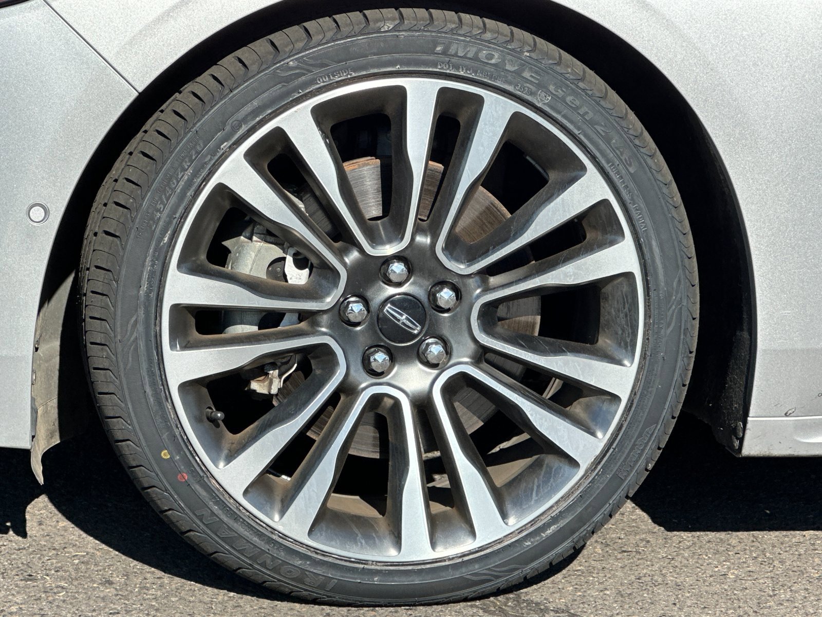 Used 2017 Lincoln Continental Reserve w/ Technology Package image 26