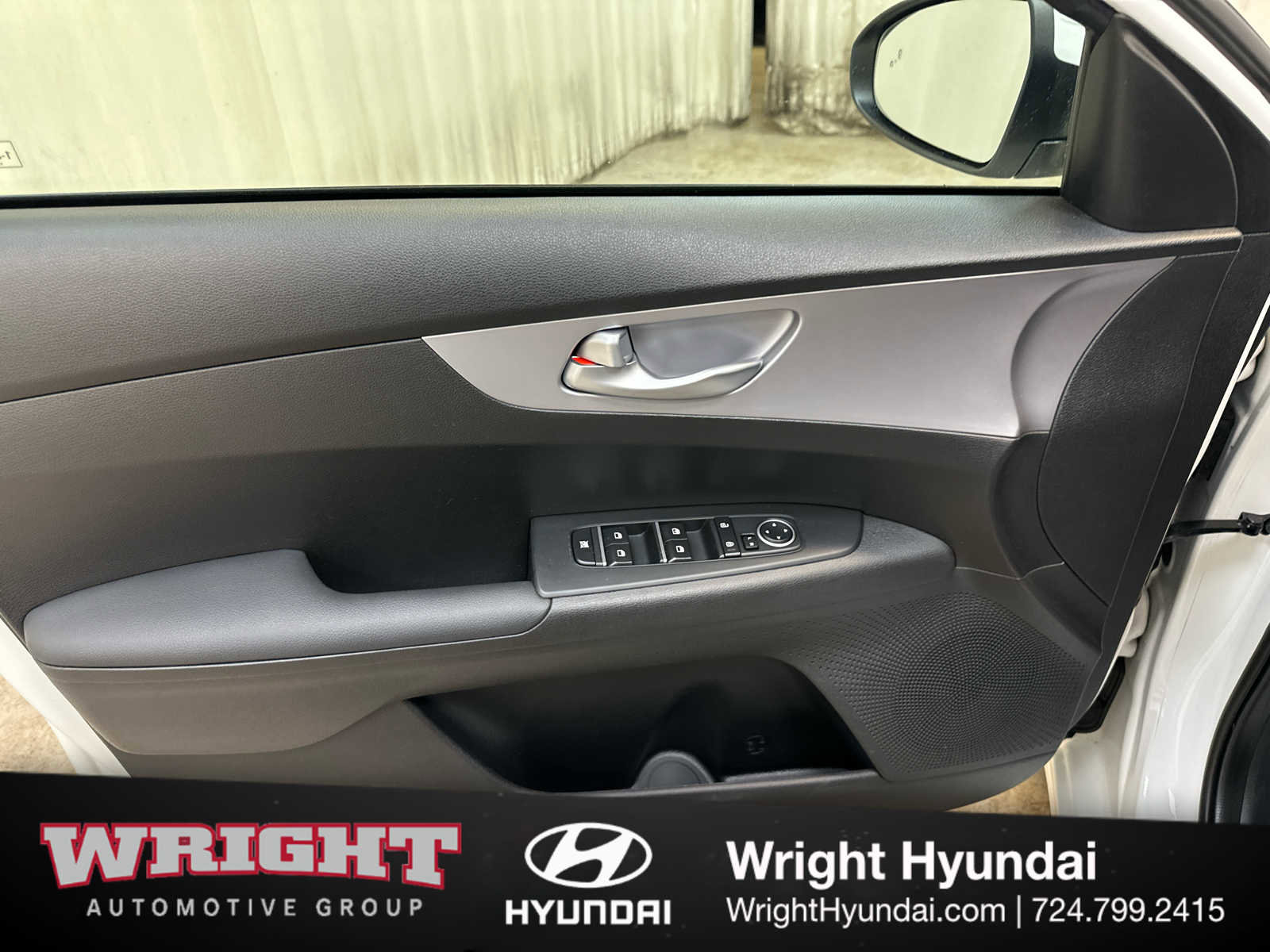 Used 2023 Kia Forte LXS w/ LXS Technology Package image 9