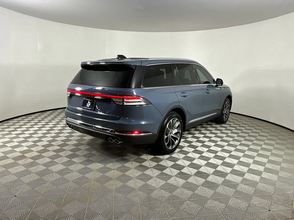 Used 2025 Lincoln Aviator Reserve image 4