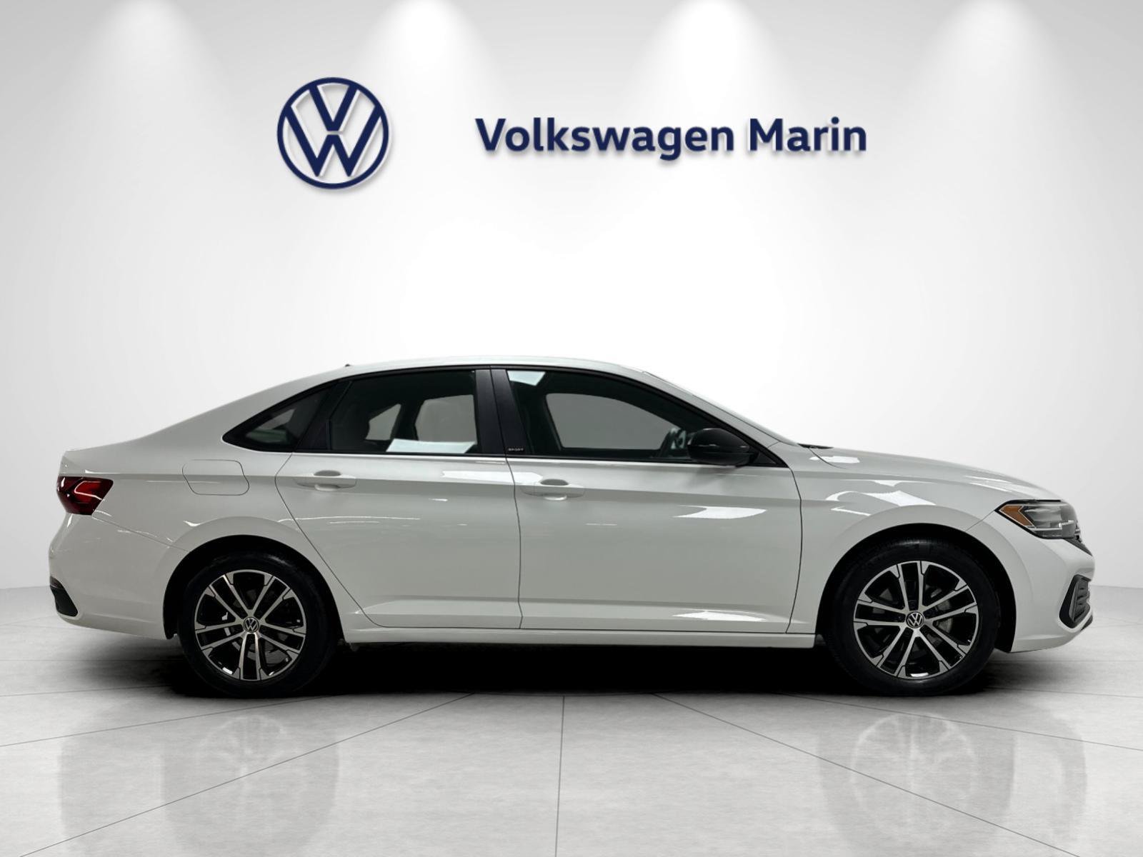 Used 2023 Volkswagen Jetta Sport FWD image 6