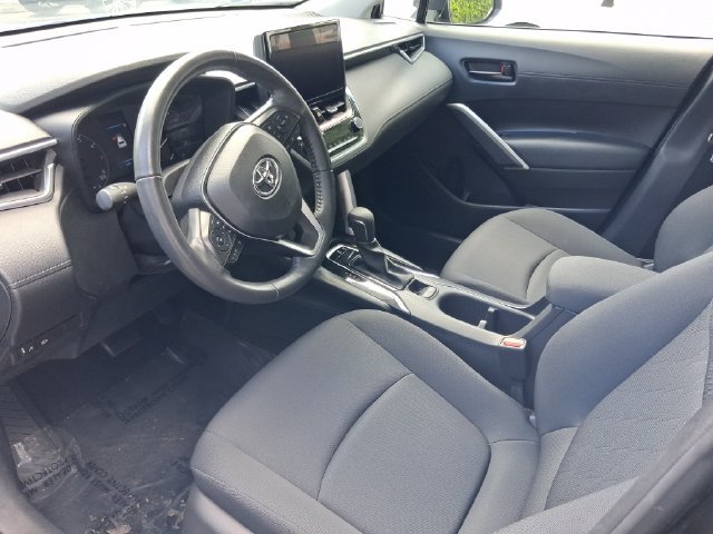 Used 2023 Toyota Corolla Cross LE FWD image 19