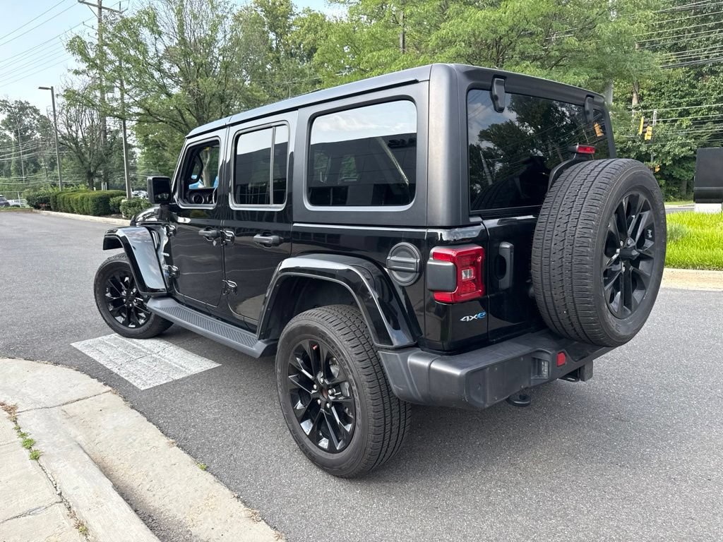 Used 2021 Jeep Wrangler Unlimited Sahara w/ Cold Weather Group AWD/4WD image 5