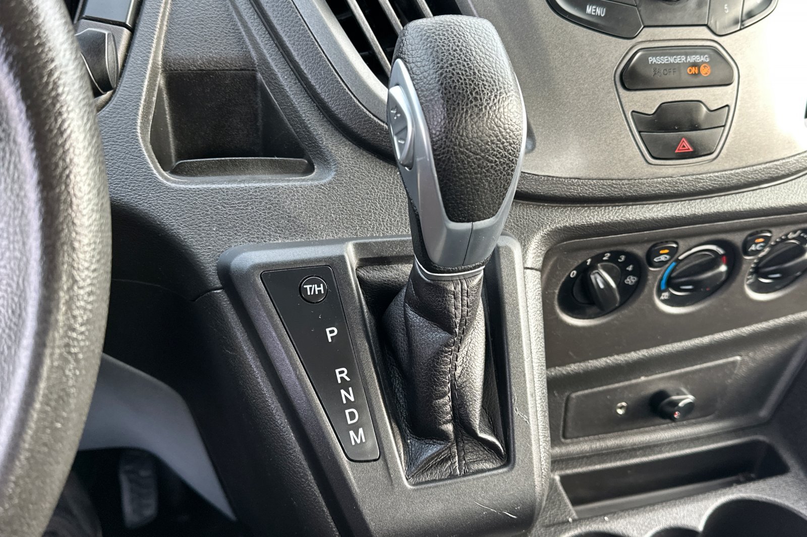 Used 2019 Ford Transit 250 138 RWD image 18