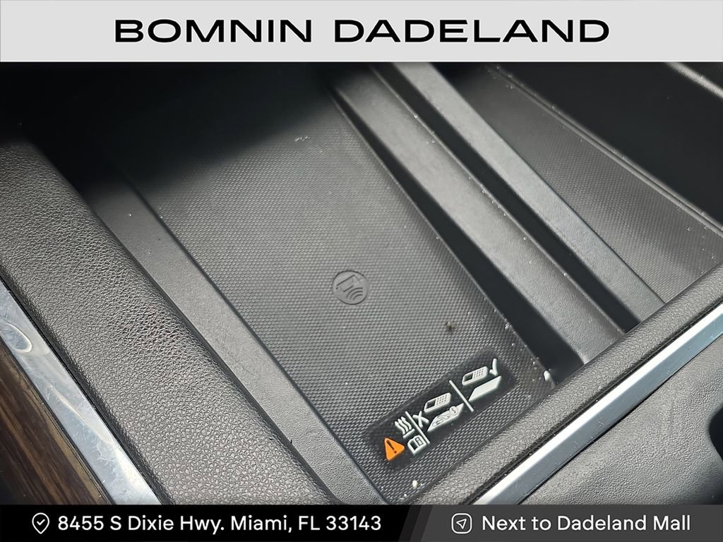 Used 2019 Chevrolet Silverado 1500 High Country image 31