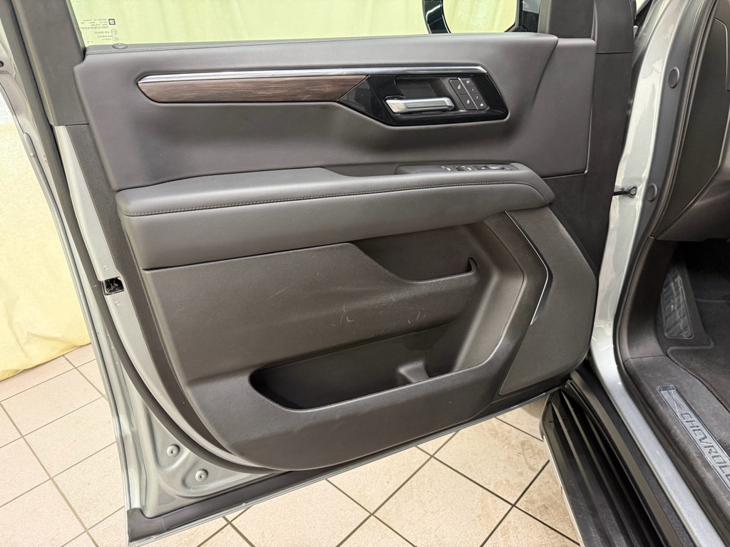Certified 2025 Chevrolet Tahoe LT AWD/4WD image 32