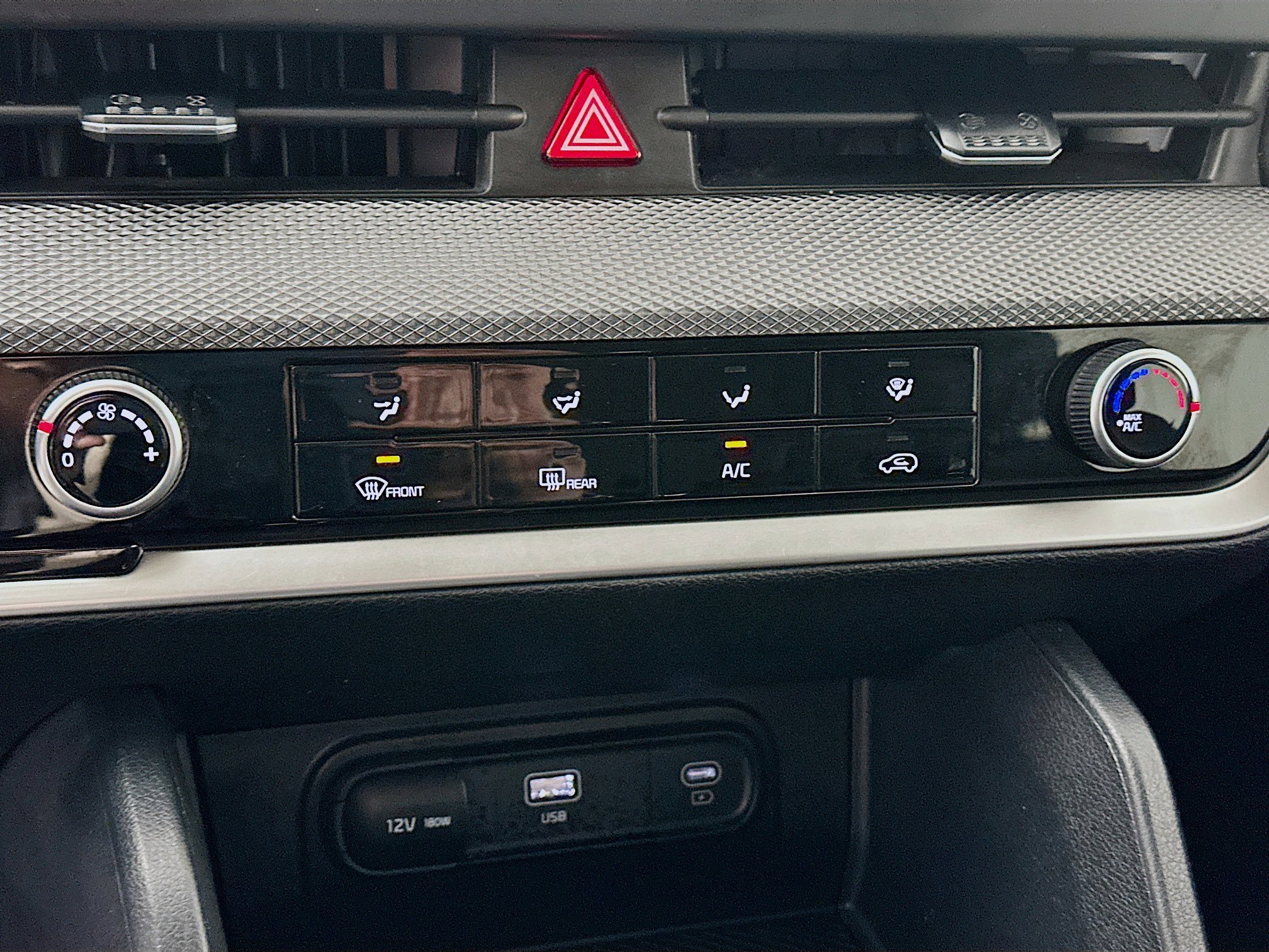 Used 2024 Kia Sportage LX image 22