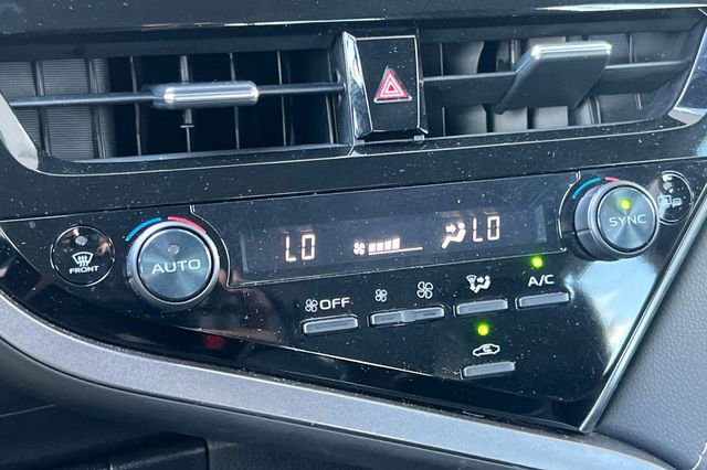 Used 2024 Toyota Camry SE image 25