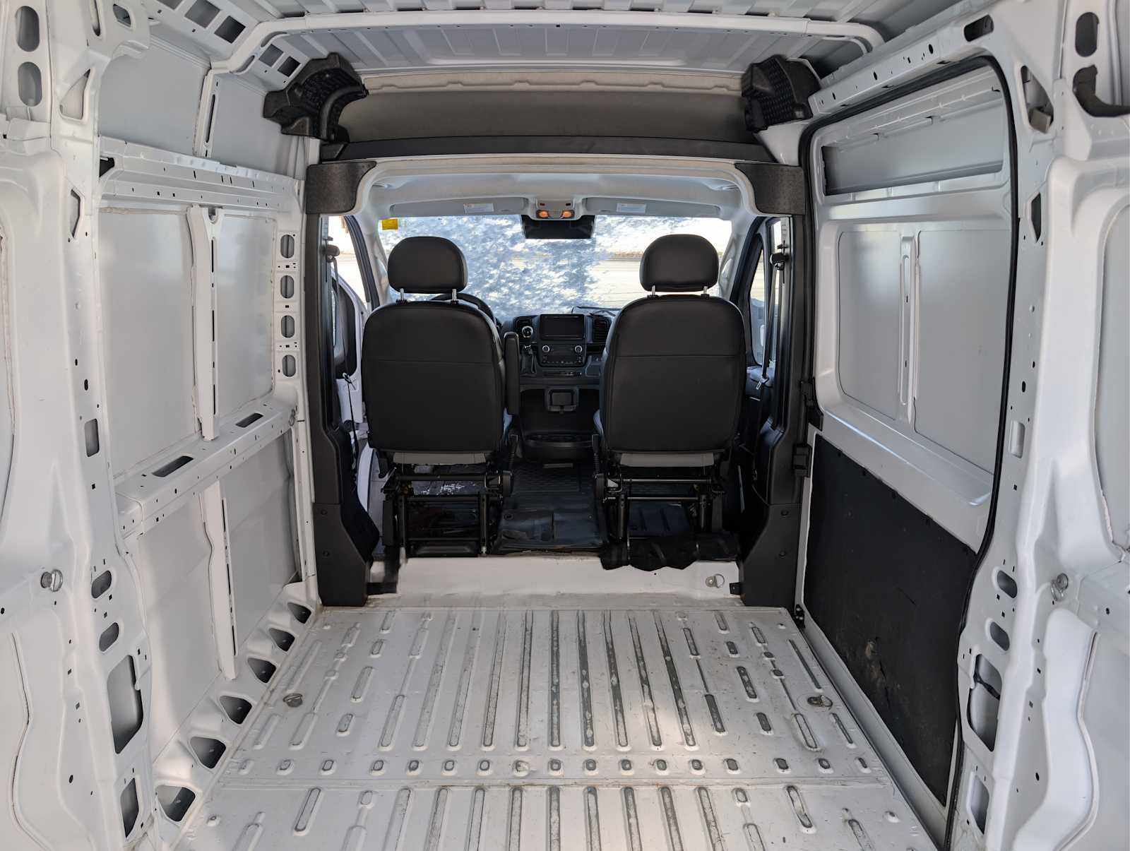 Used 2023 RAM ProMaster 2500 FWD image 22