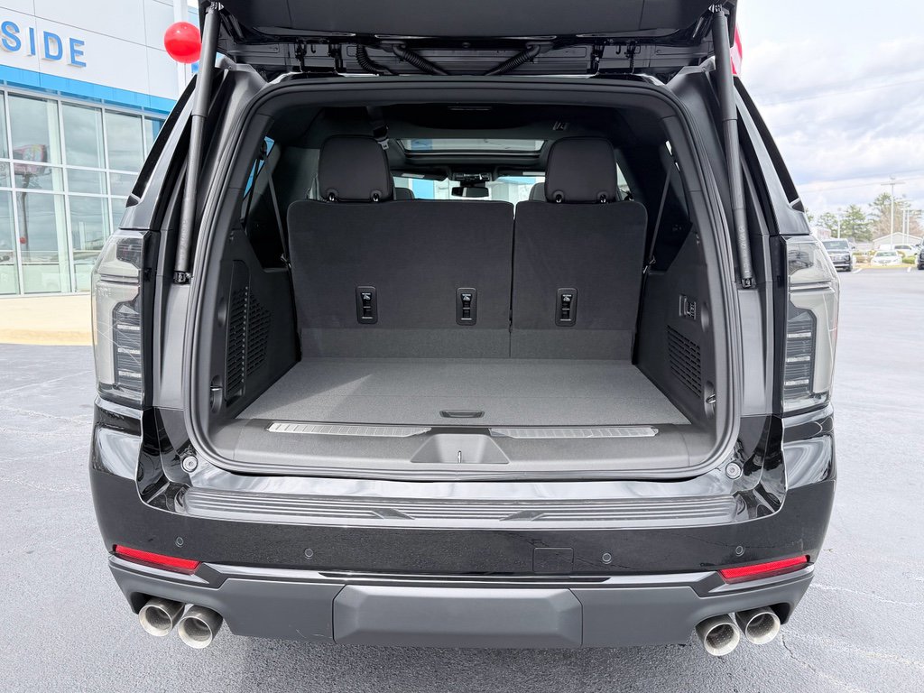 New 2026 Chevrolet Suburban RST image 9