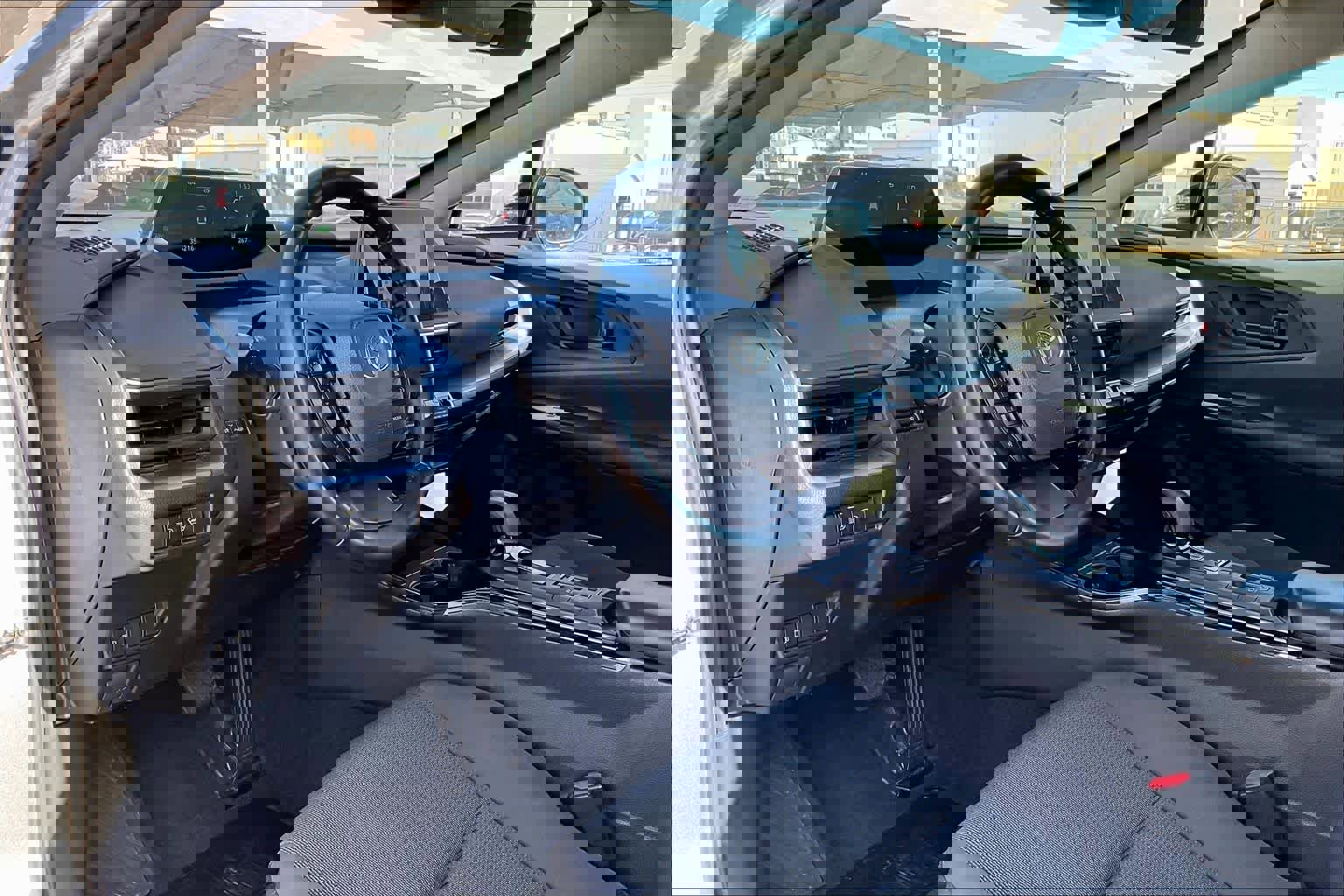 Used 2024 Toyota Prius XLE image 30