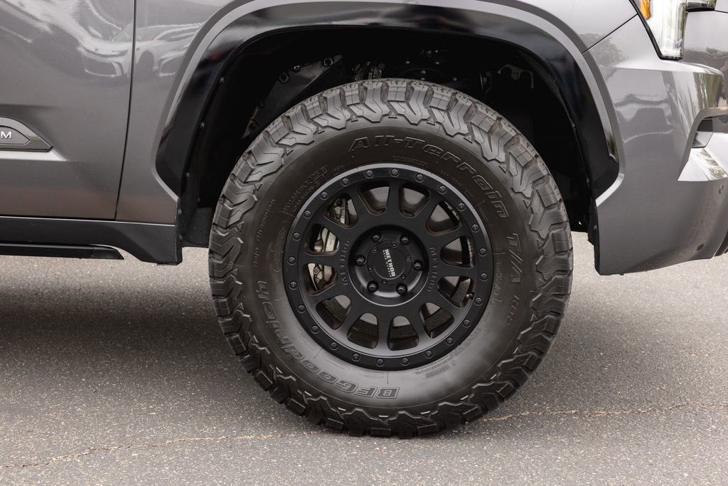 Certified 2024 Toyota Sequoia Platinum AWD/4WD image 4