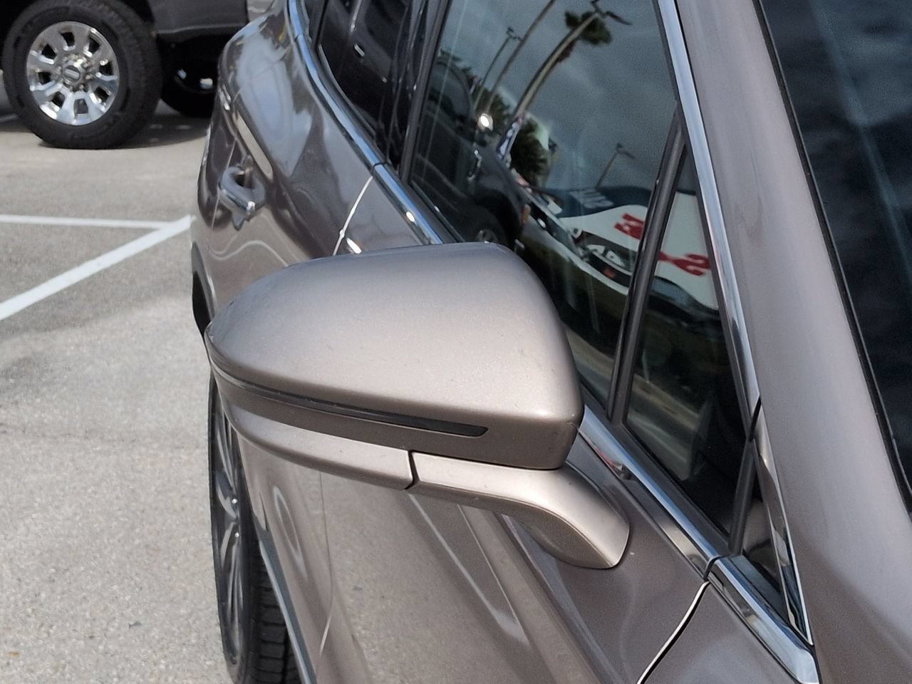 Certified 2019 Lincoln MKC Reserve w/ MKC Technology Package FWD image 12