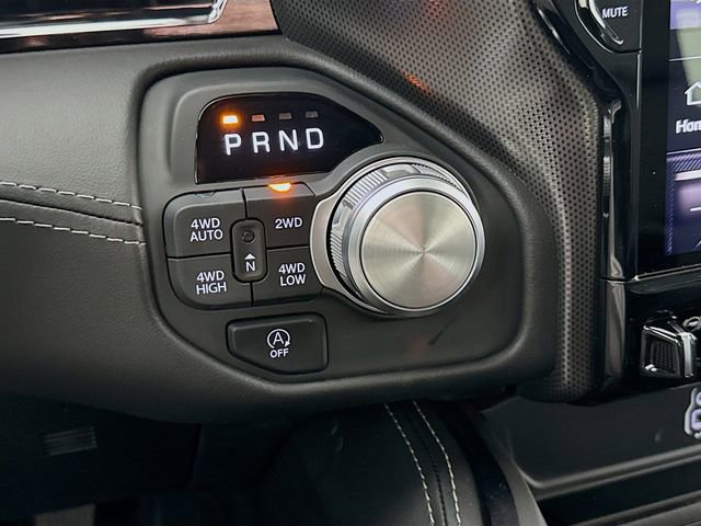New 2025 RAM 1500 Limited image 17
