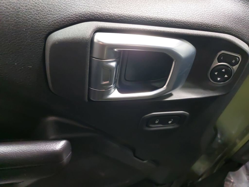 Used 2021 Jeep Wrangler Unlimited Sport image 27