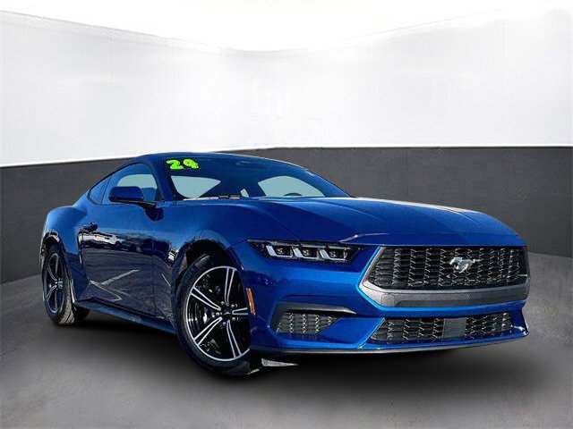 Used 2024 Ford Mustang Coupe image 4