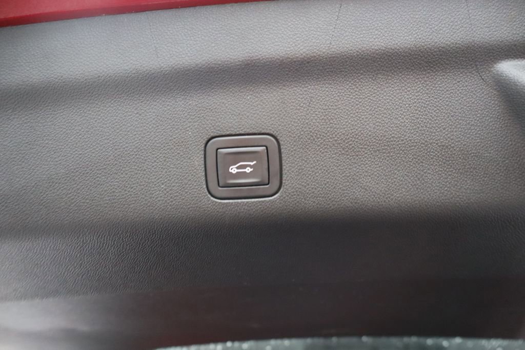 Used 2025 Chevrolet Tahoe RST w/ Comfort Package image 28