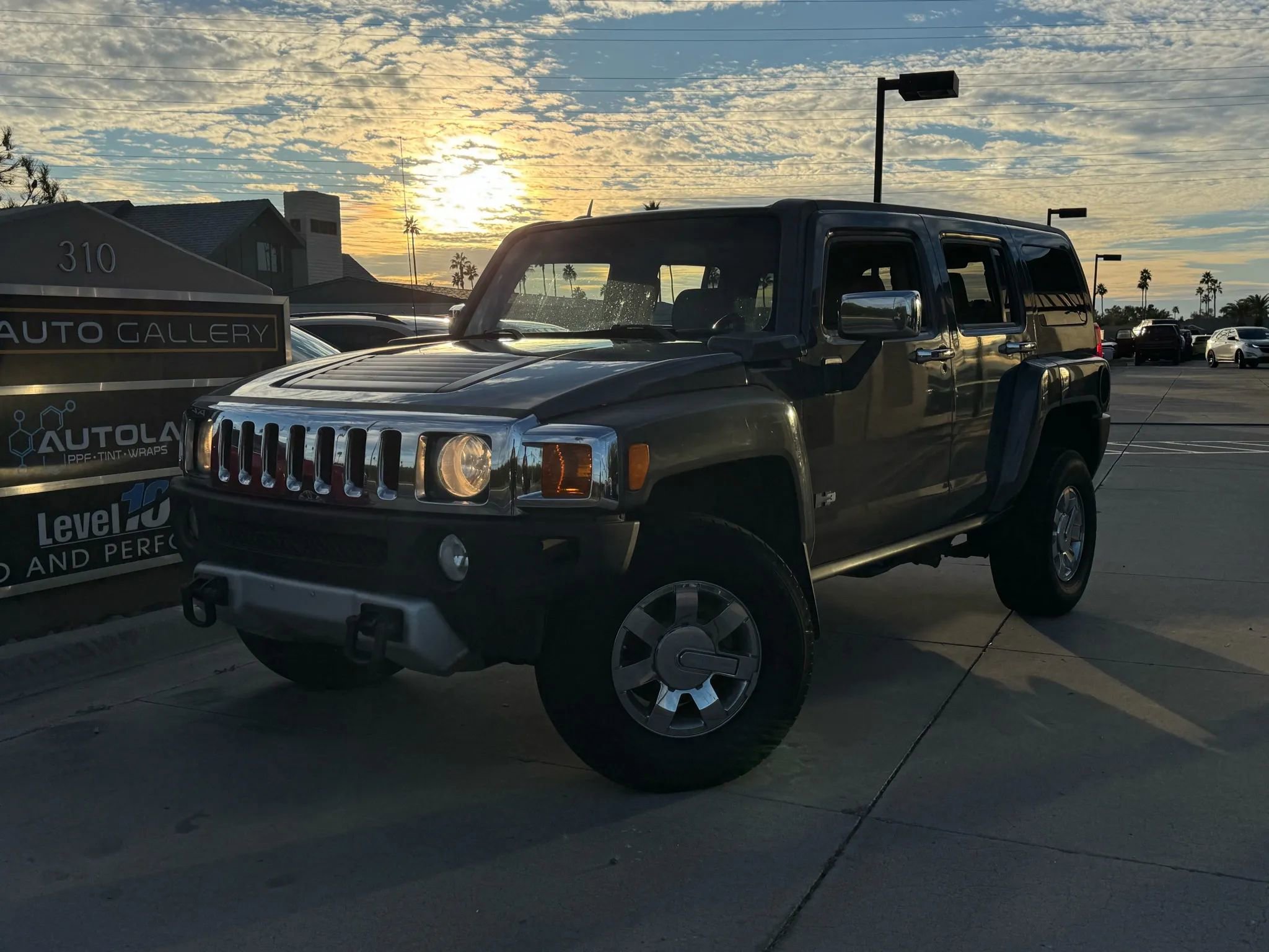 Used 2008 HUMMER H3 Luxury image 2