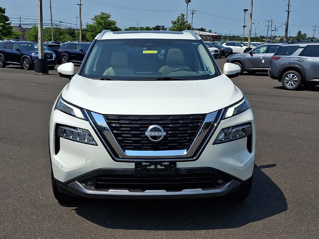 Used 2022 Nissan Rogue SL w/ SL Premium Package AWD/4WD image 2