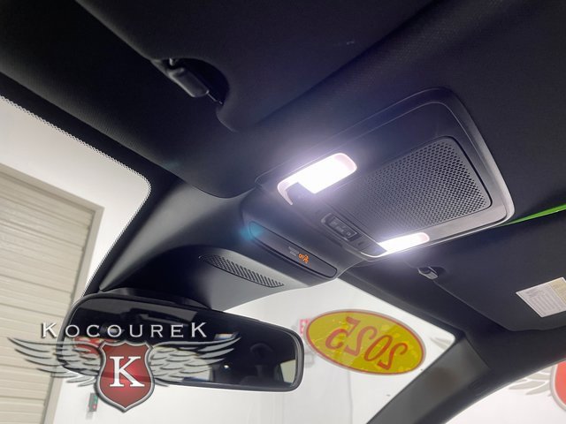 Used 2025 Honda HR-V Sport image 18