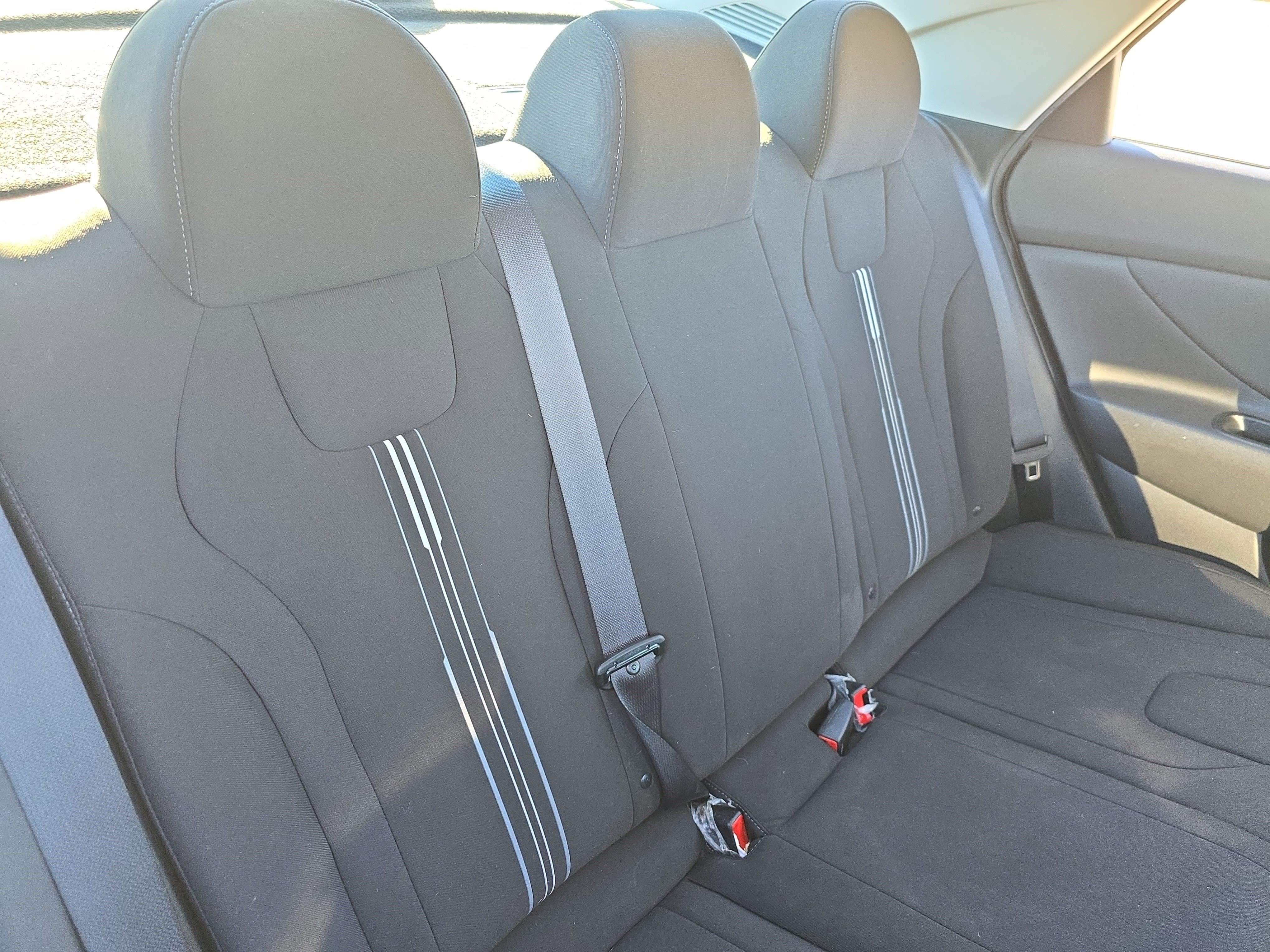 Used 2023 Hyundai Elantra SEL w/ Convenience Package image 12