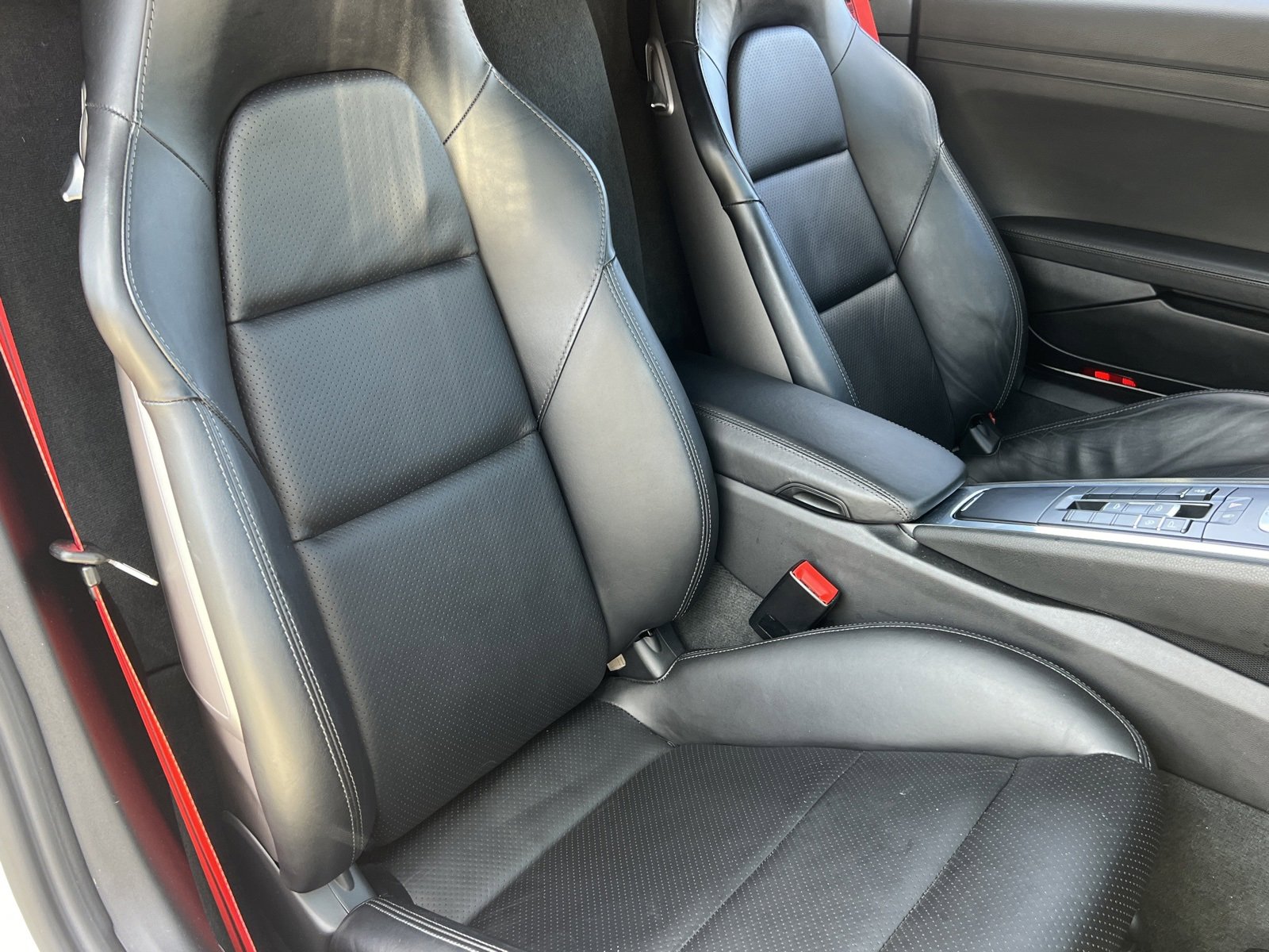 Used 2017 Porsche 718 Boxster S image 18