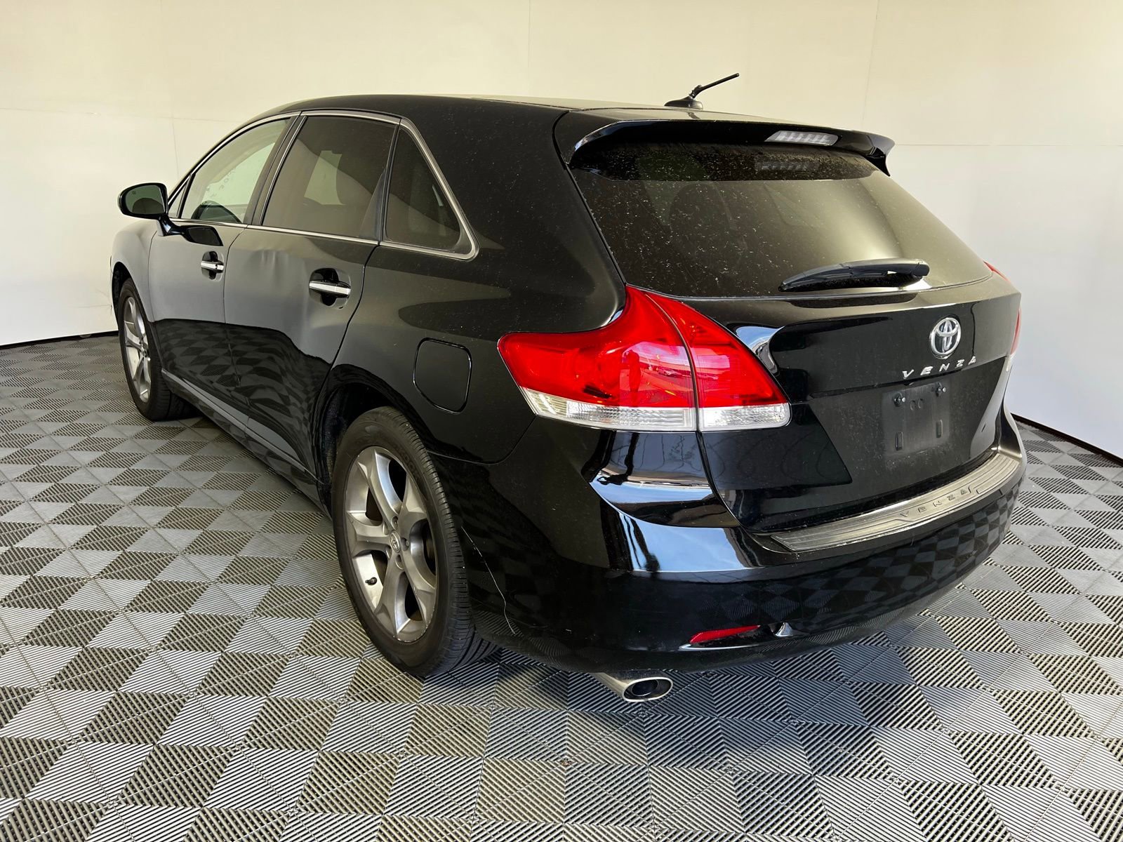 Used 2010 Toyota Venza image 7