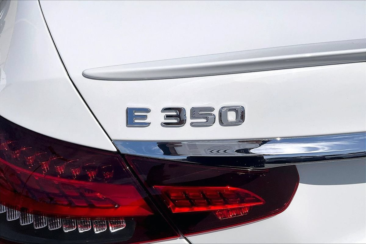Used 2021 Mercedes-Benz E 350 Sedan w/ Premium Package image 33