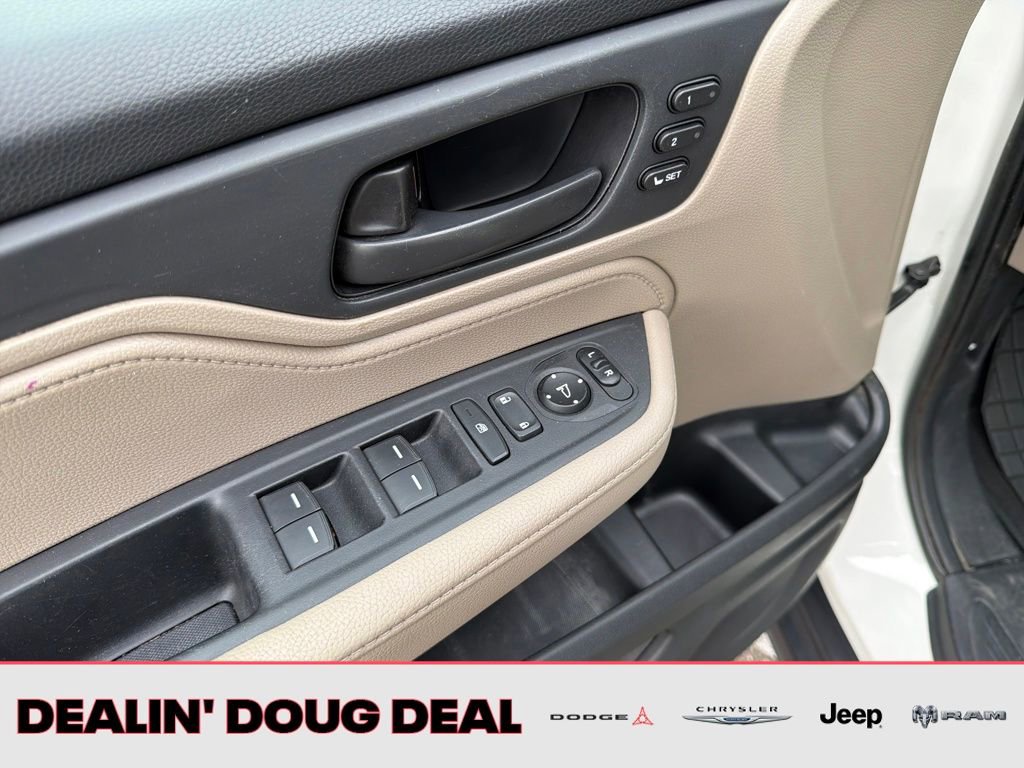 Used 2019 Honda Odyssey EX-L image 12