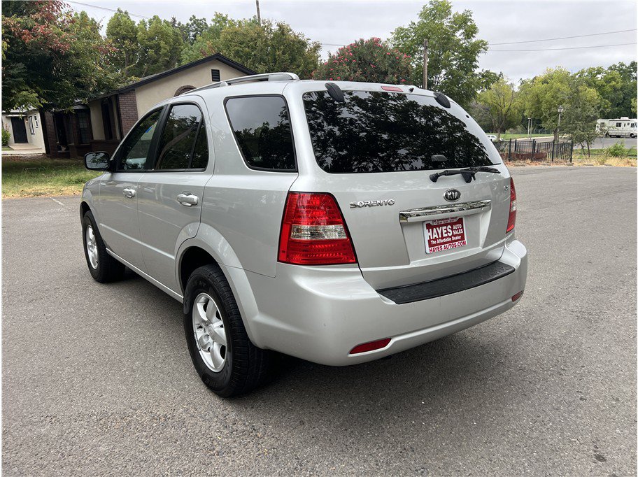 Used 2008 Kia Sorento 2WD image 5