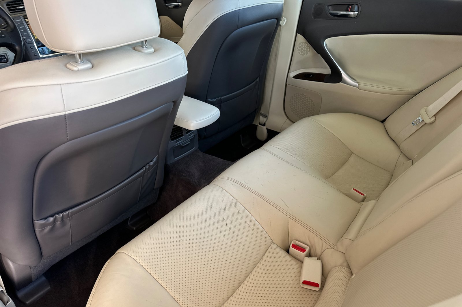 Used 2010 Lexus IS 350 RWD image 13