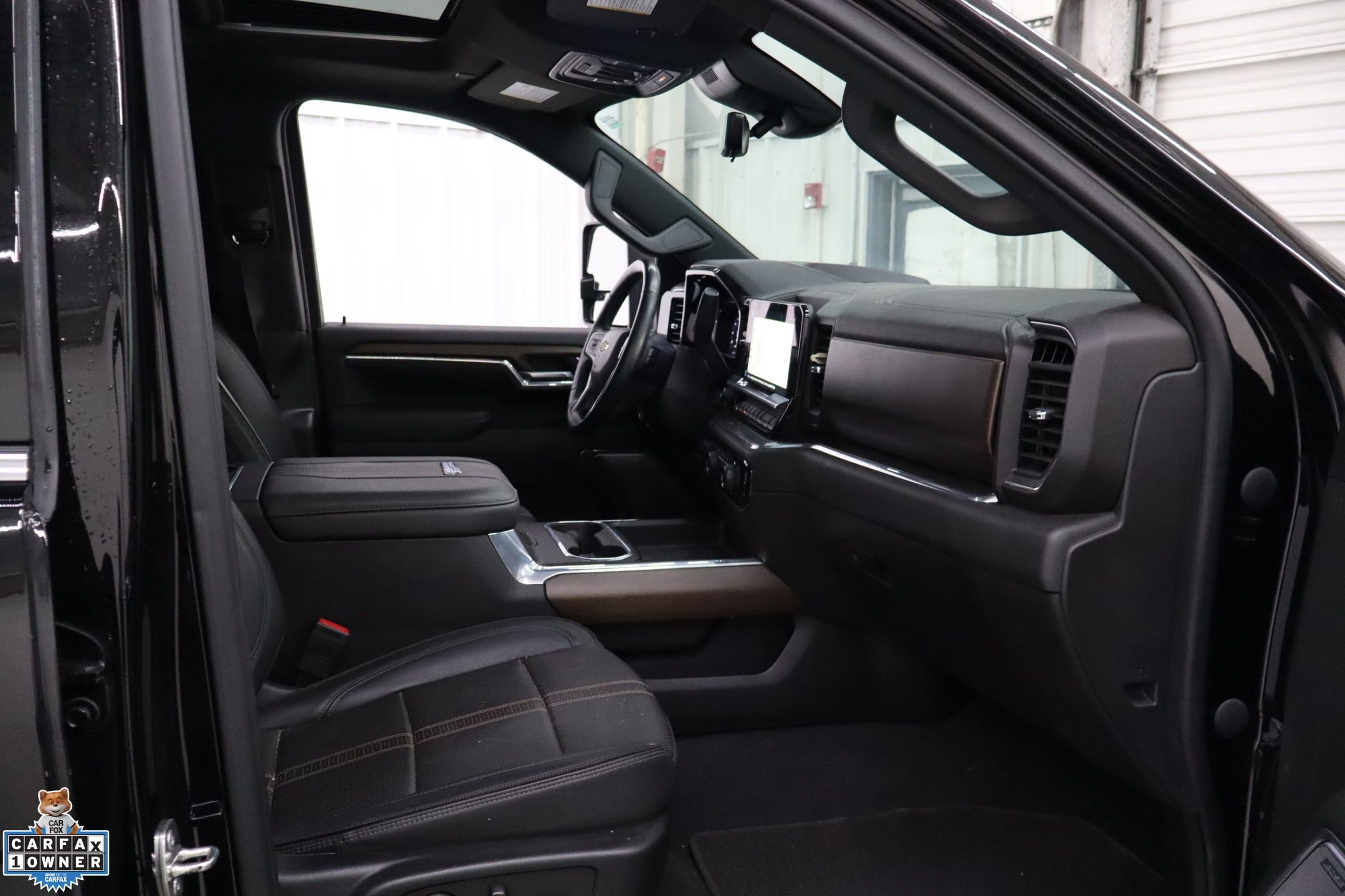 Used 2024 Chevrolet Silverado 2500 High Country w/ High Country Premium Package image 28