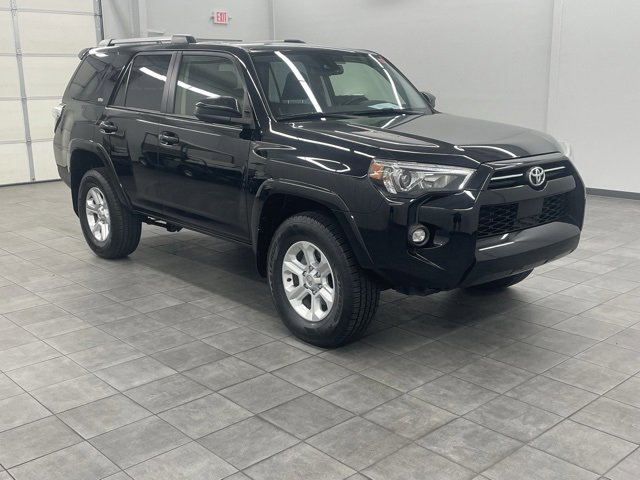 Used 2024 Toyota 4Runner SR5 image 1