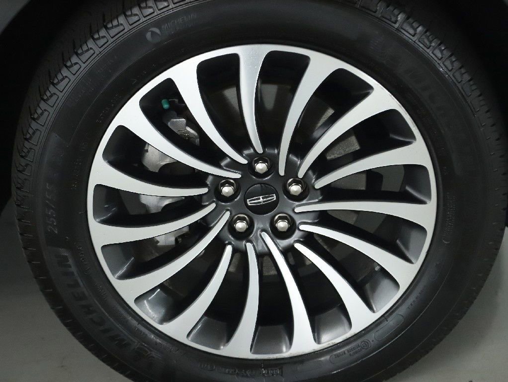 Certified 2023 Lincoln Aviator Reserve w/ Equipment Group 201A image 10