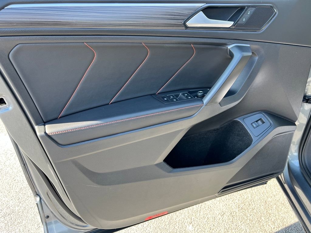 Used 2024 Volkswagen Tiguan Wolfsburg Edition image 15